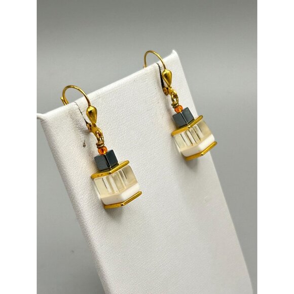 Vintage Gold Tone Art Glass Lever Back Earrings with Geometric Design - Picture 2 of 7